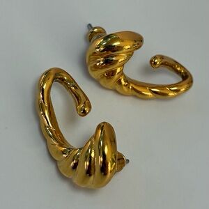 Vintage Trifari Signed Gold-Tone Sculpted Swirl Earrings